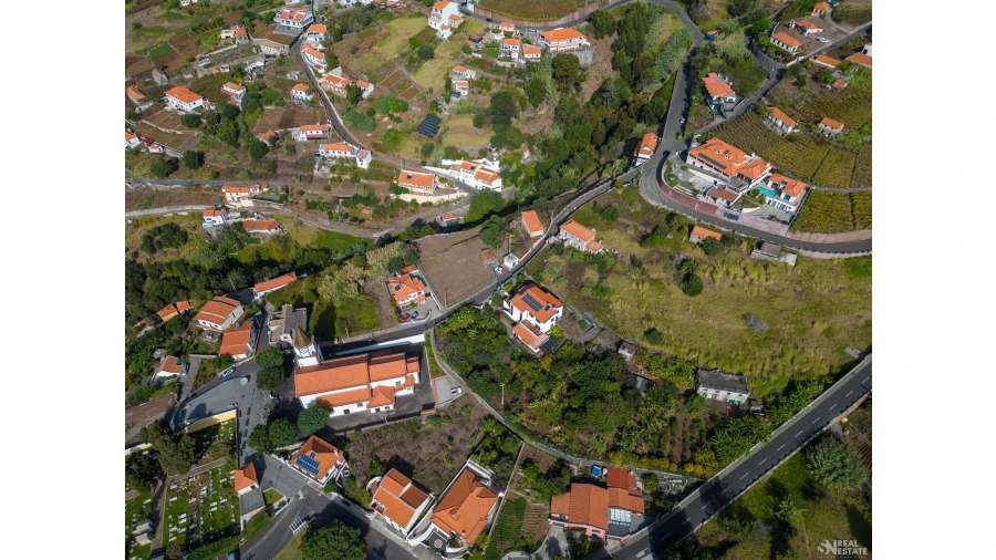 Moradia T3 para Venda em Estreito da Calheta Foto 6