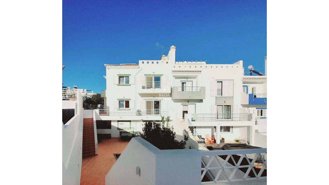 Moradia T5 para Venda em Tavira (Santa Maria e Santiago) Foto 1