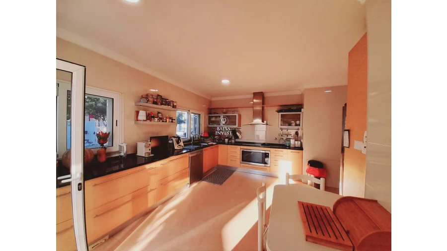 Moradia T5 para Venda em Tavira (Santa Maria e Santiago) Foto 13