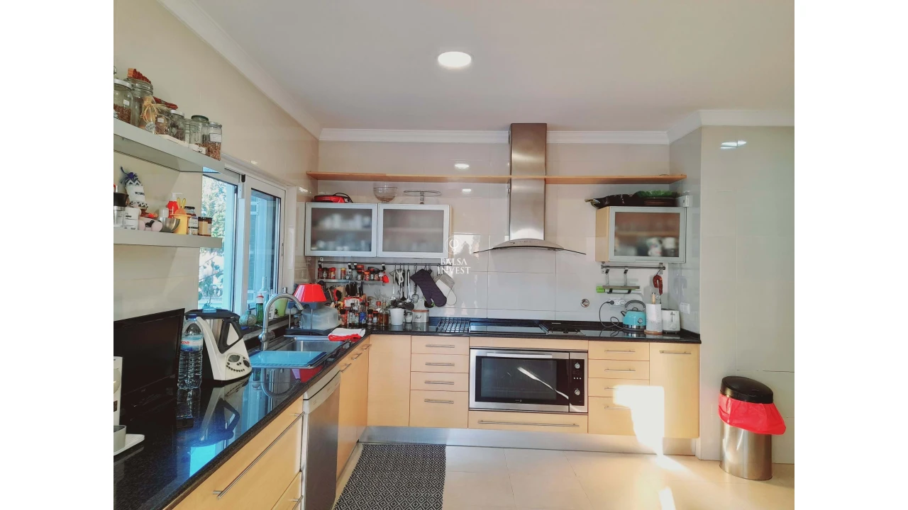 Moradia T5 para Venda em Tavira (Santa Maria e Santiago) Foto 12