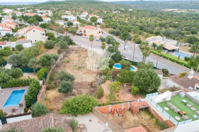 Terreno para Venda em Querença, Tôr e Benafim