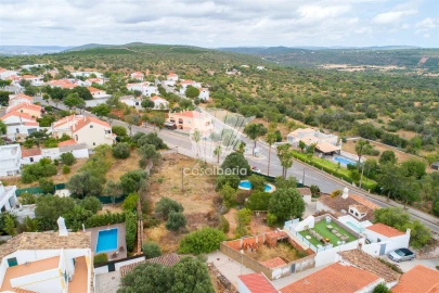 Terreno para Venda em Querença, Tôr e Benafim