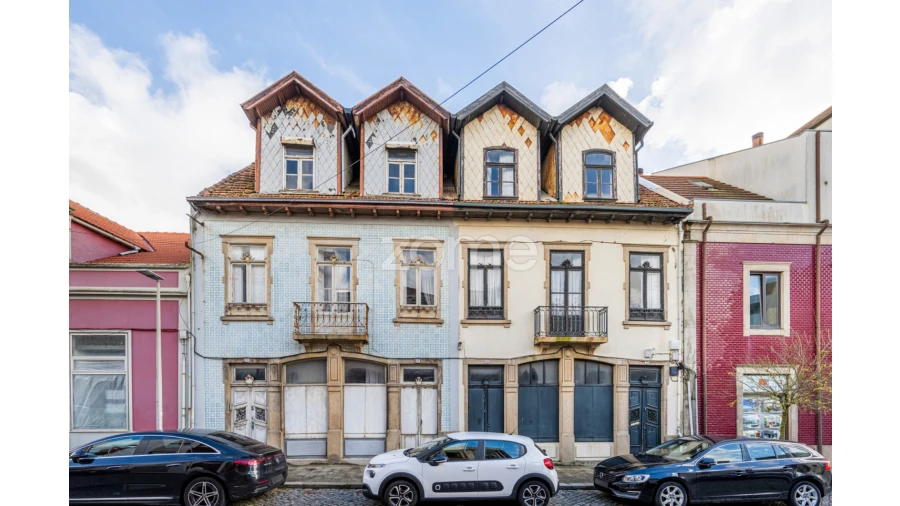 Moradia T10 para Venda em Espinho Foto 2