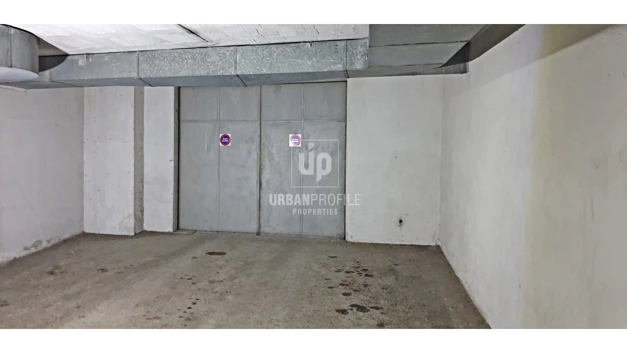 Garagem para Arrendamento em Carcavelos e Parede Foto 4