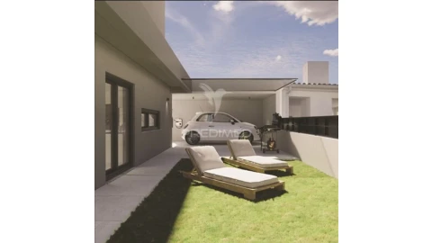 Moradia T2 para Venda em Sesimbra (Castelo)