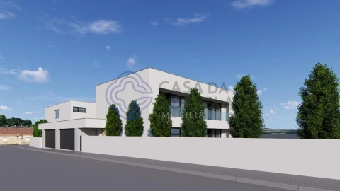 Moradia T4 para Venda em Anta e Guetim