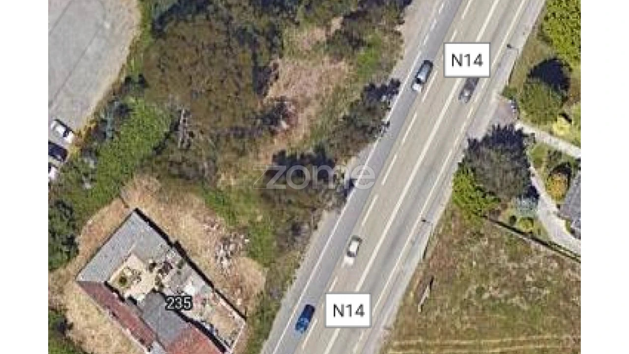 Terreno para Venda em Castêlo da Maia Foto 5