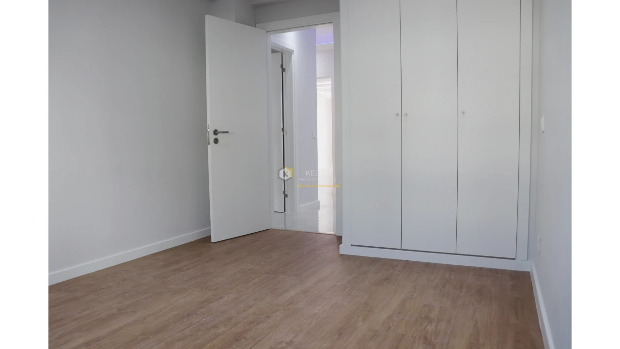 Apartamento T2 para Venda em Quarteira Foto 12