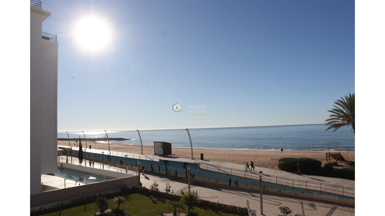 Apartamento T2 para Venda em Quarteira Foto 9