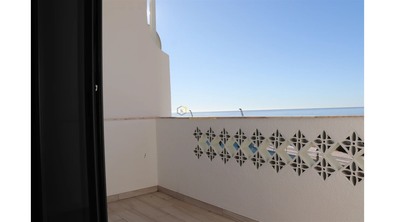 Apartamento T2 para Venda em Quarteira Foto 7