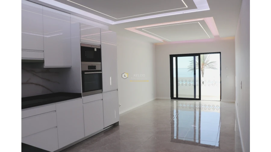 Apartamento T2 para Venda em Quarteira Foto 4