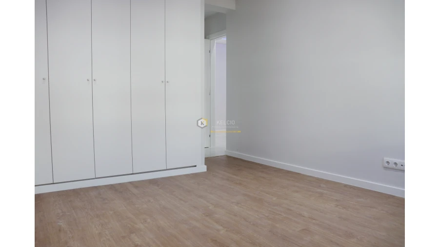 Apartamento T2 para Venda em Quarteira Foto 16