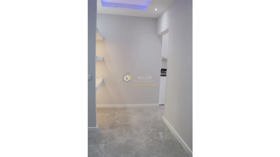 Apartamento T2 para Venda em Quarteira Foto 3