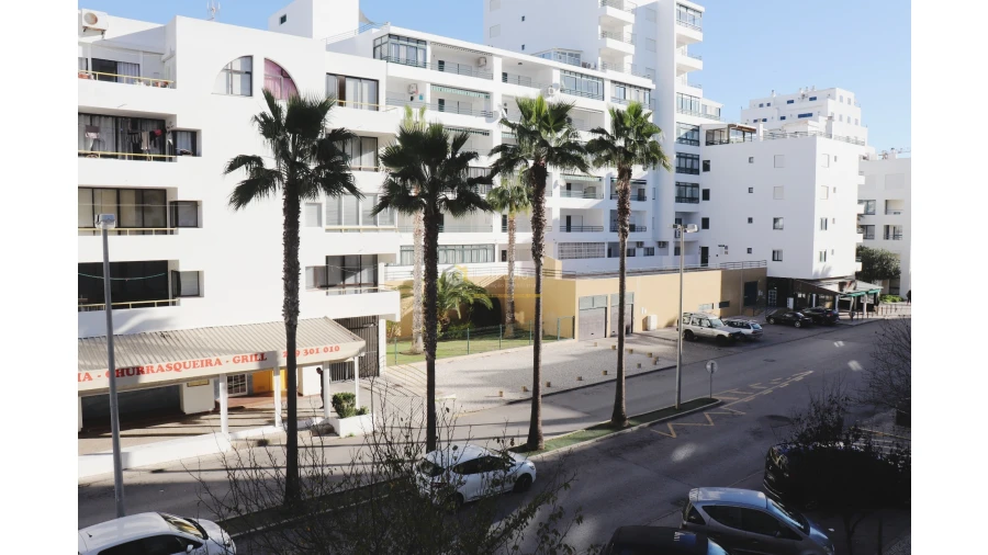 Apartamento T2 para Venda em Quarteira Foto 21