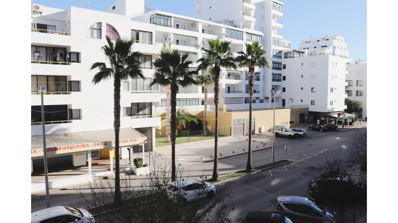 Apartamento T2 para Venda em Quarteira Foto 21