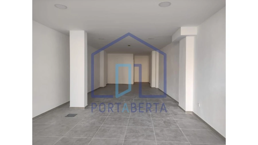 Negócio para Arrendamento em Santa Maria Maior Foto 4