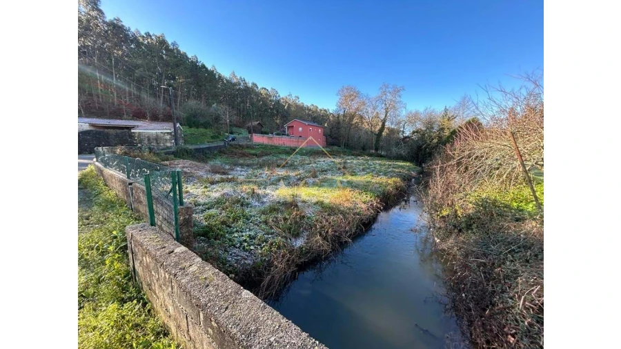 Terreno para Venda em Santa Marinha e São Pedro da Afurada