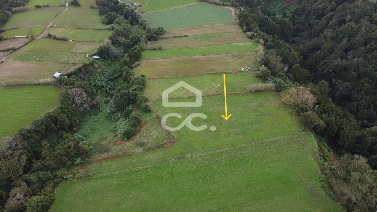 Terreno para Venda em Agua de Pau Foto 3