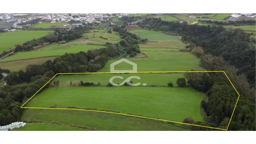 Terreno para Venda em Agua de Pau Foto 10