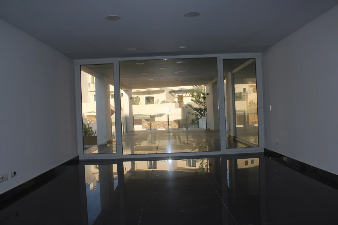 Moradia T4 para Venda em Lagos (São Sebastião e Santa Maria) Foto 43
