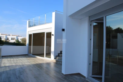 Moradia T4 para Venda em Lagos (São Sebastião e Santa Maria)