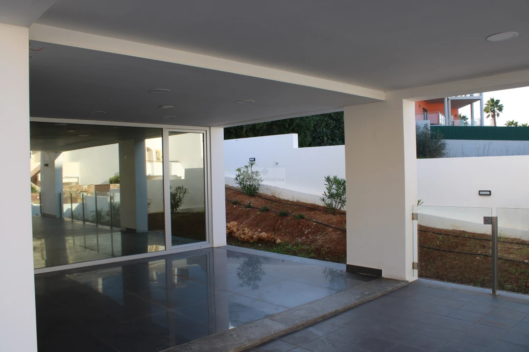 Moradia T4 para Venda em Lagos (São Sebastião e Santa Maria) Foto 15