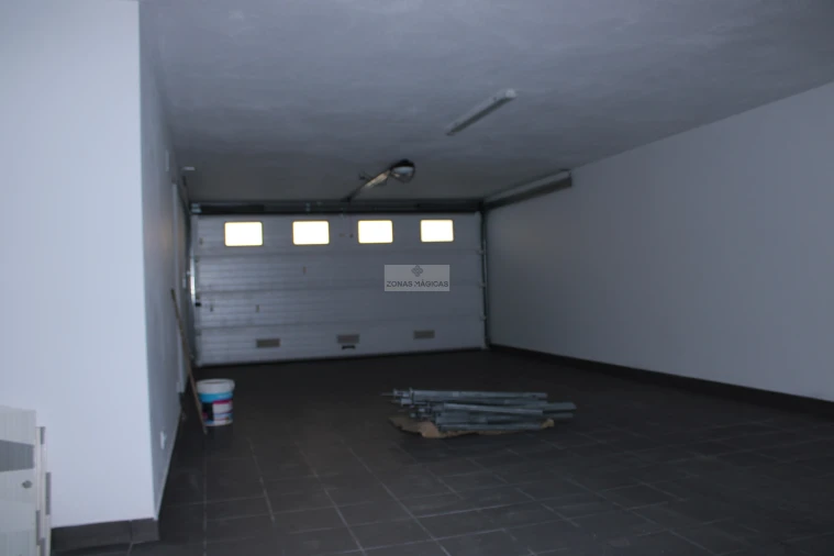 Moradia T4 para Venda em Lagos (São Sebastião e Santa Maria) Foto 48