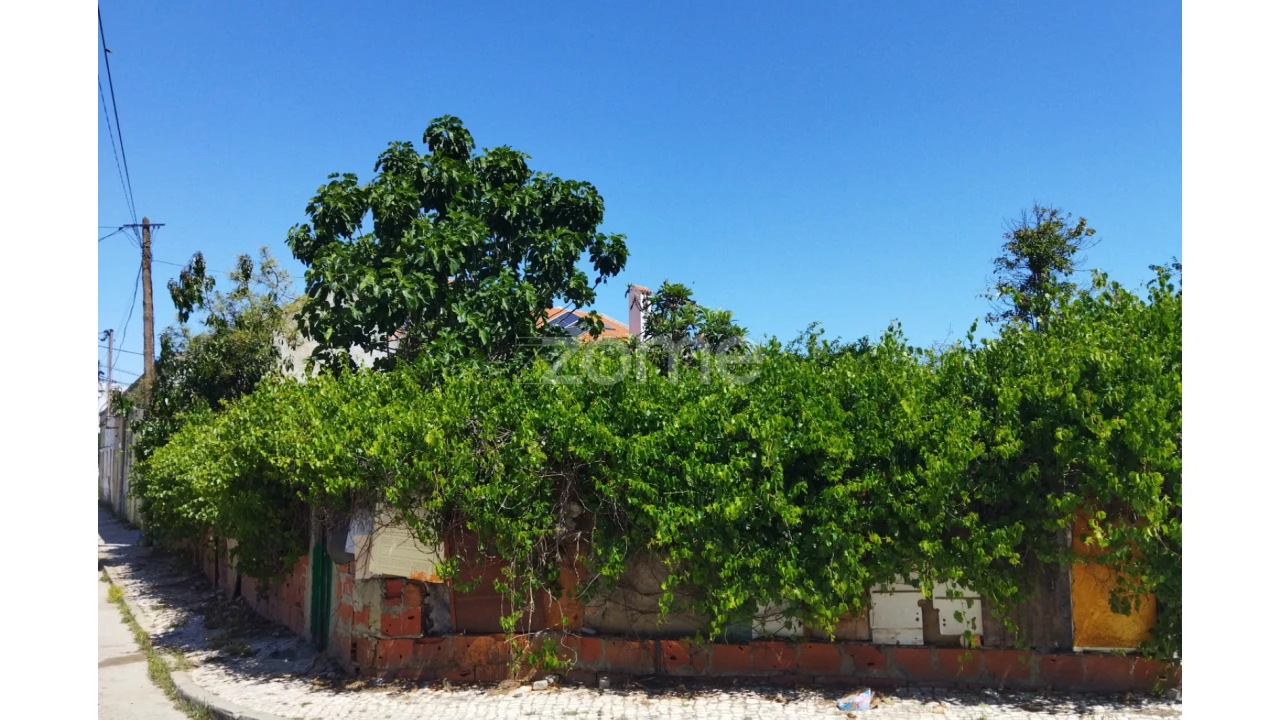 Terreno para Venda em Baixa da Banheira e Vale da Amoreira Foto 2