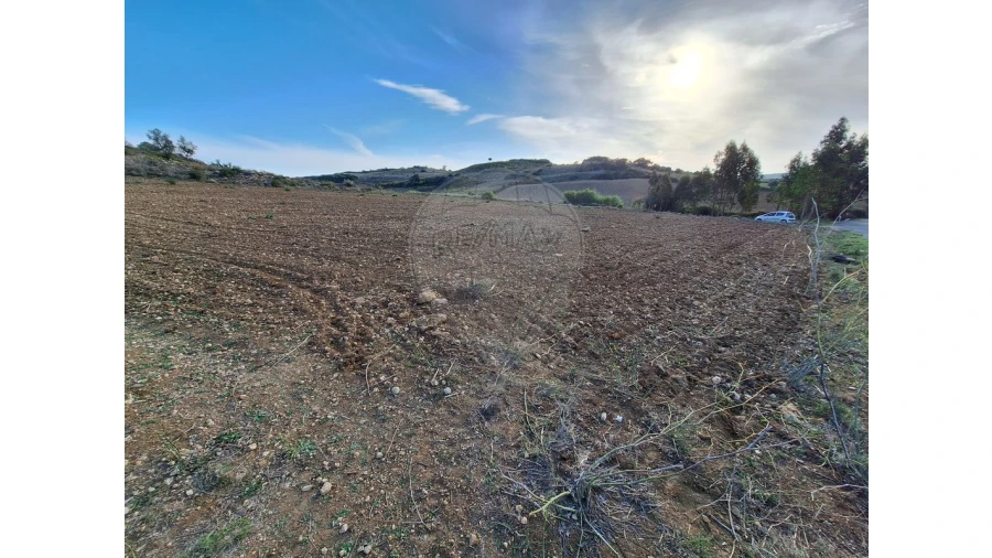 Terreno para Venda em Santiago dos Velhos Foto 11