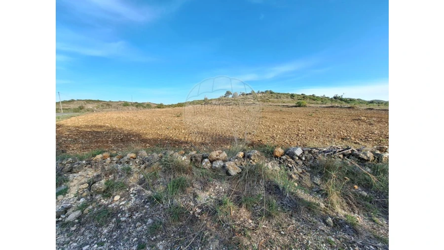 Terreno para Venda em Santiago dos Velhos Foto 6