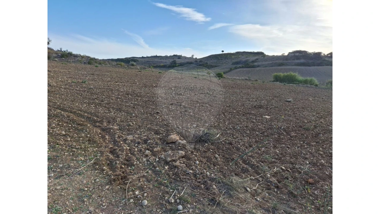 Terreno para Venda em Santiago dos Velhos Foto 15
