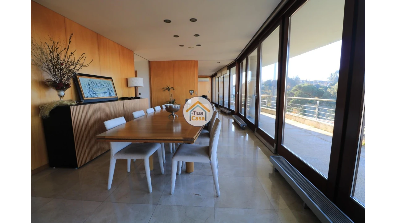 Moradia T5 para Venda em Travassô e Óis da Ribeira Foto 3