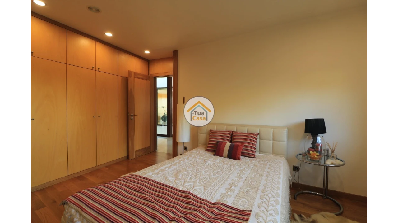 Moradia T5 para Venda em Travassô e Óis da Ribeira Foto 10