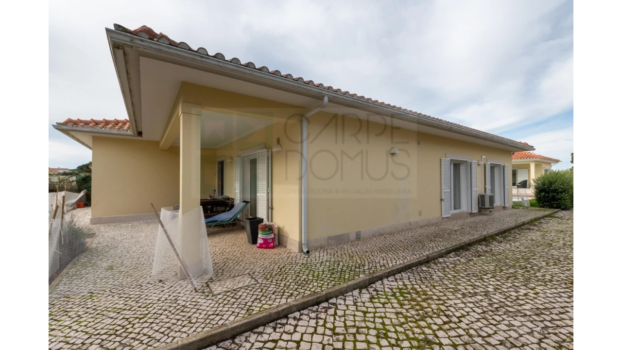 Moradia T4 para Venda em Sesimbra (Castelo) Foto 36