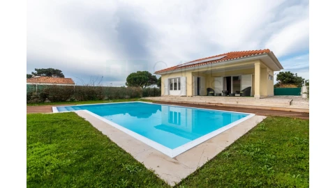 Moradia T4 para Venda em Sesimbra (Castelo)