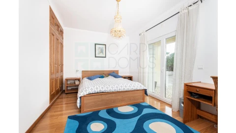 Moradia T4 para Venda em Sesimbra (Castelo)