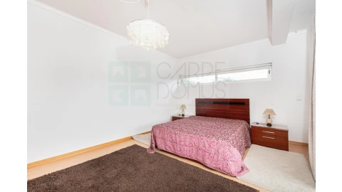 Moradia T4 para Venda em Sesimbra (Castelo)