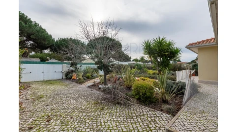 Moradia T4 para Venda em Sesimbra (Castelo)