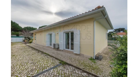 Moradia T4 para Venda em Sesimbra (Castelo)