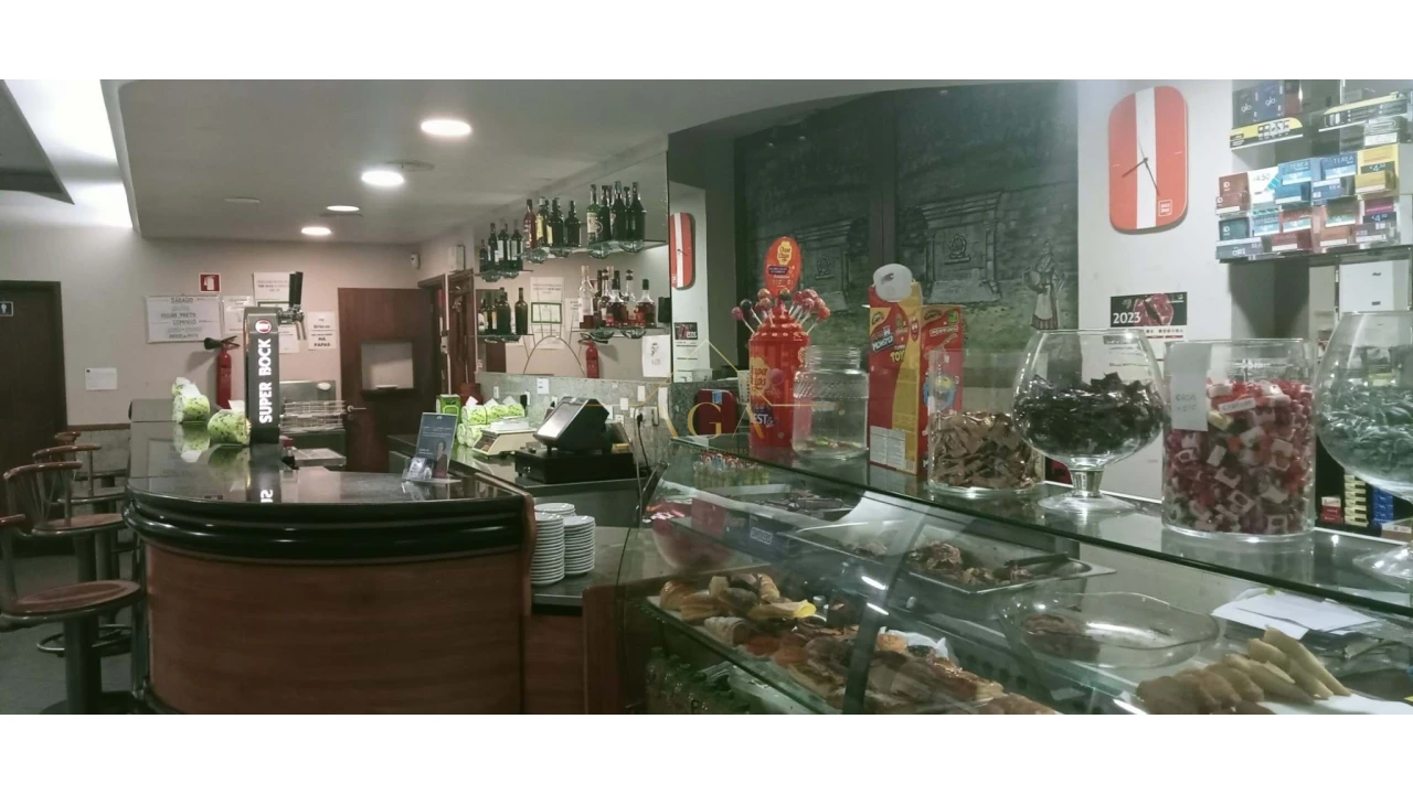 Negócio para Venda em Santa Marinha Foto 1