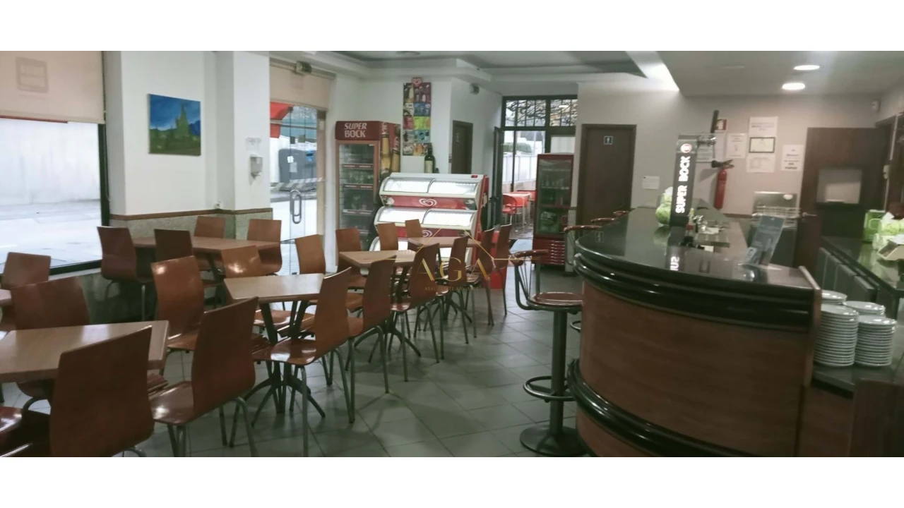 Negócio para Venda em Santa Marinha Foto 2