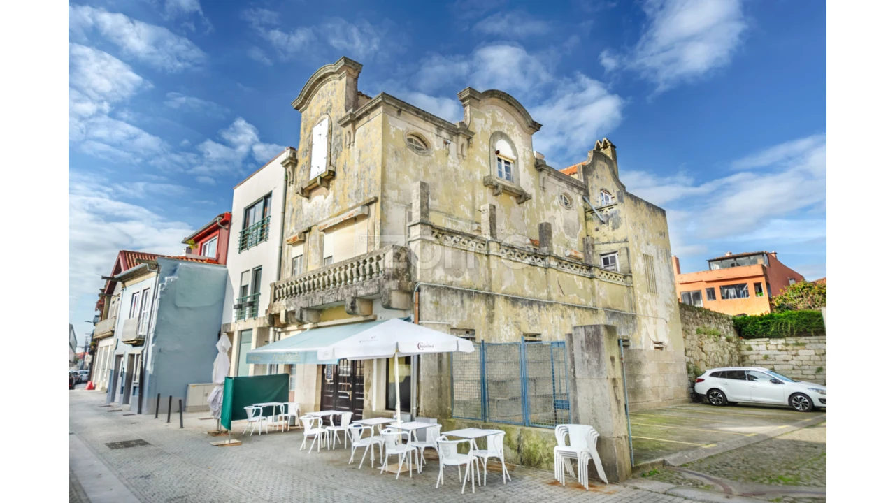Prédio para Venda em Santa Maria Maior e Monserrate e Meadela Foto 1