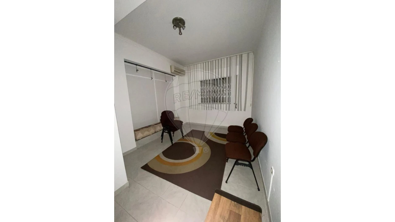 Loja para Venda em União das Freguesias de Setúbal Foto 8