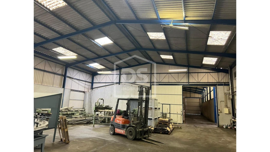 Armazém para Venda em Marinha Grande Foto 5