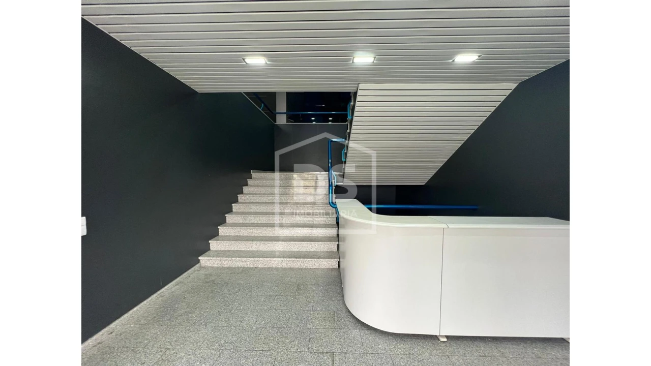 Armazém para Venda em Marinha Grande Foto 18