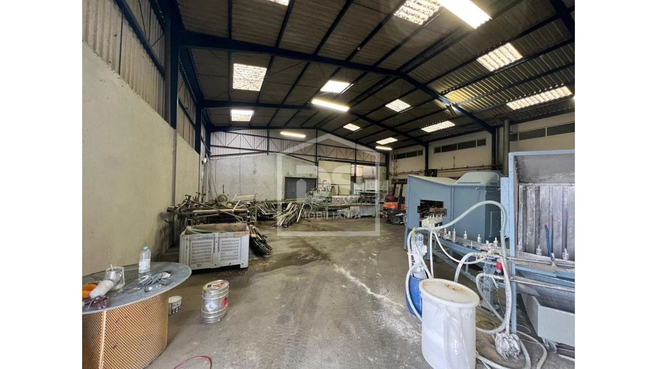 Armazém para Venda em Marinha Grande Foto 17