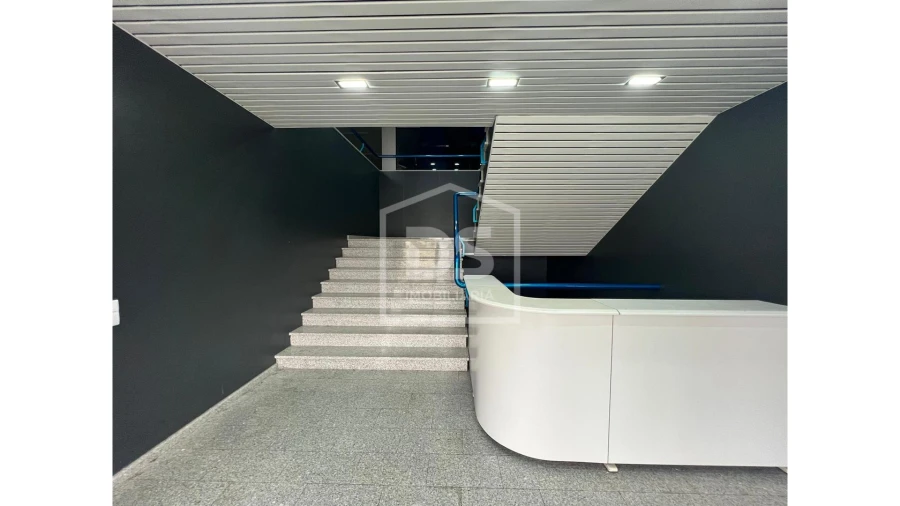 Armazém para Venda em Marinha Grande Foto 10