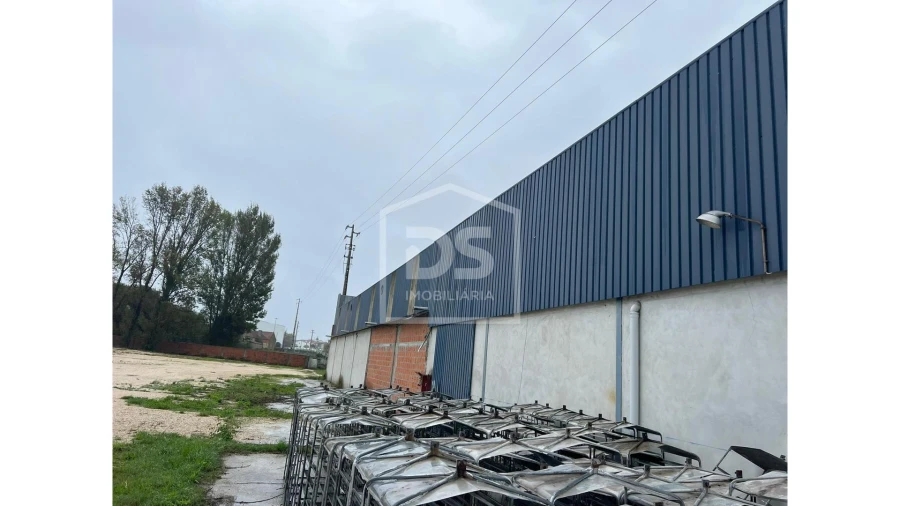 Armazém para Venda em Marinha Grande Foto 4
