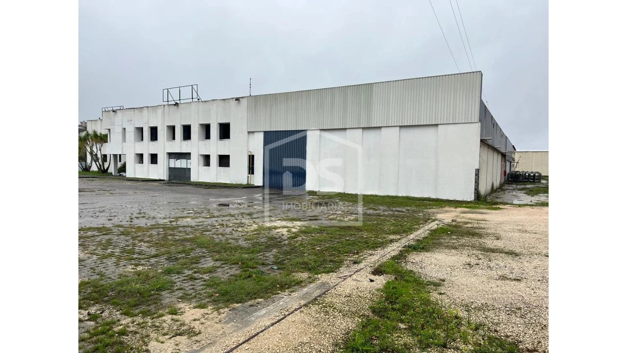 Armazém para Venda em Marinha Grande Foto 15