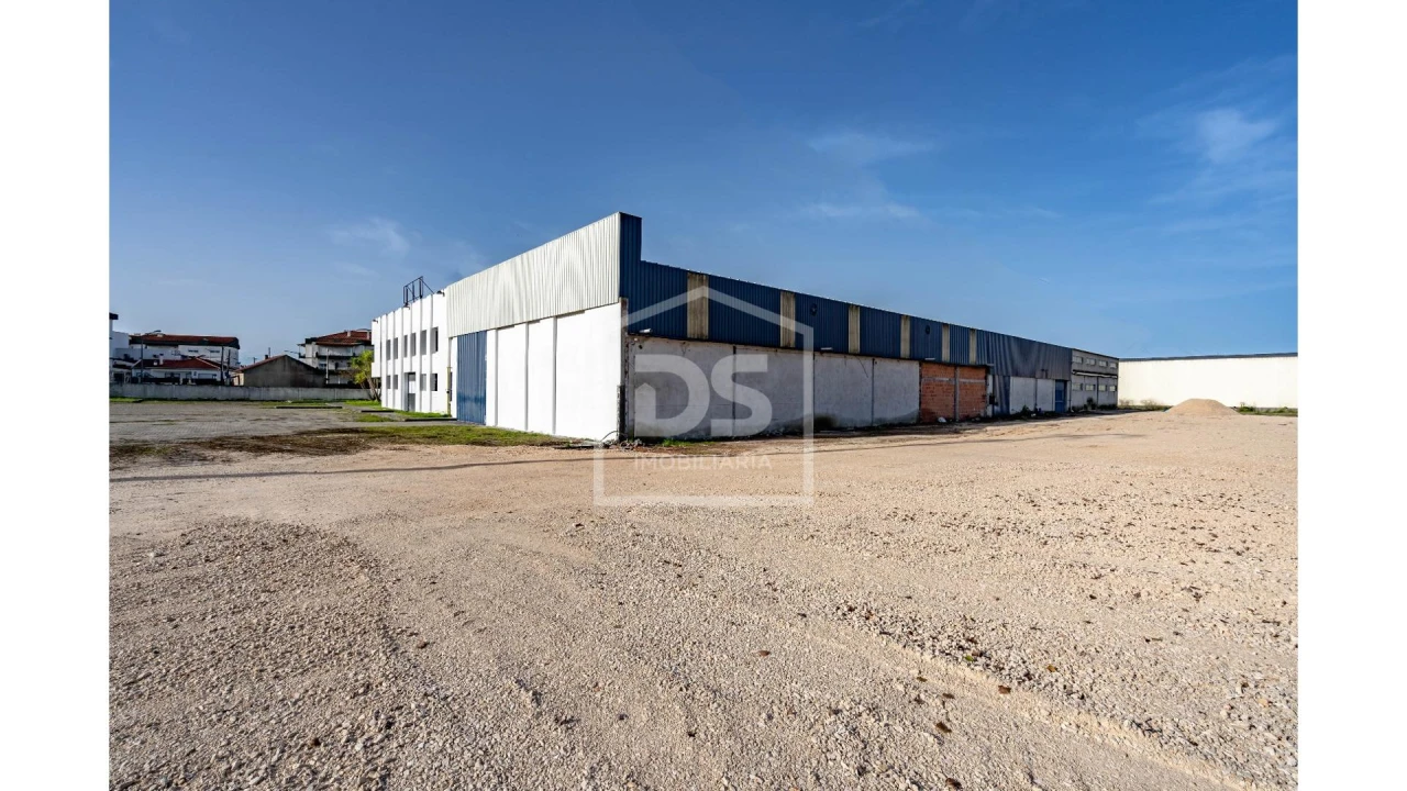 Armazém para Venda em Marinha Grande Foto 29